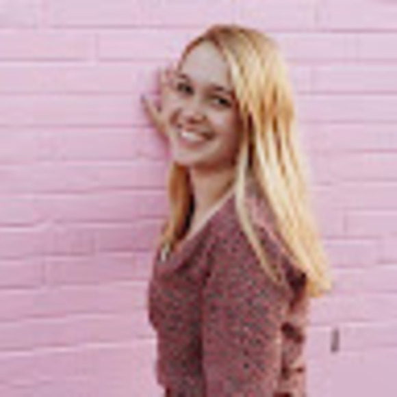 Meet your Posher, Rebecca - Picture 1 of 1